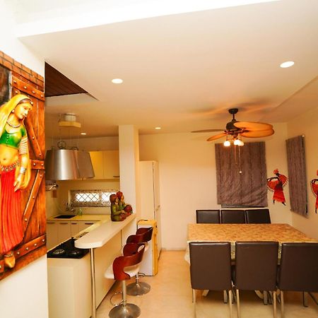 Golden Villa - Duplex House With Private Theater - Near To Alipiri And Bhudevi Ttd Ticket Counter And Kapilateertham Tirupati Buitenkant foto
